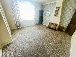Lounge- click for photo gallery
